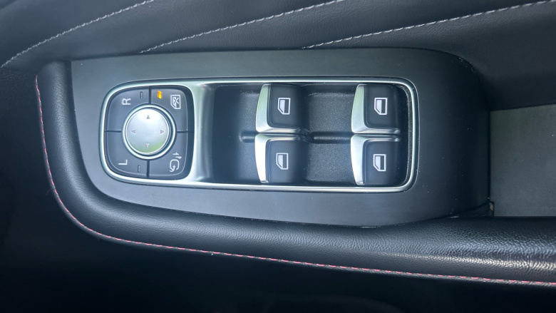 MG Hs 1.5 T-GDI Exclusive 5dr Petrol Hatchback